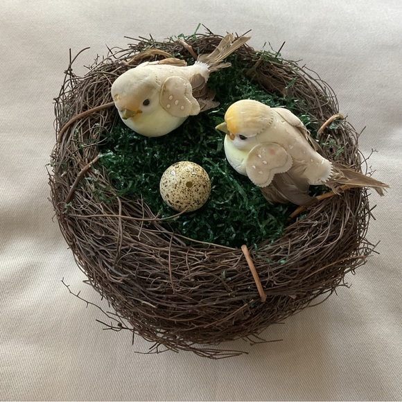 Decorative Birds Nest with 2 Birds and Egg! - Picture 2 of 8
